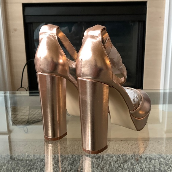 NIB New Britte Rosegold Platform Pumps, 8.5 - Picture 2 of 6